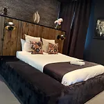 Bed & Breakfast Brussels Airport White Castle 4*