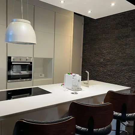 Bed & Breakfast Brussels Airport White Castle 4*