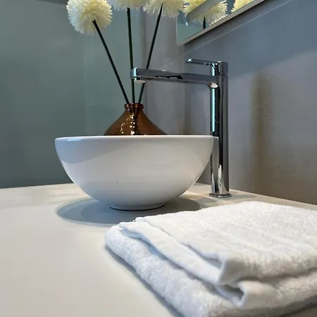 Brussels Airport White Castle Charleroi