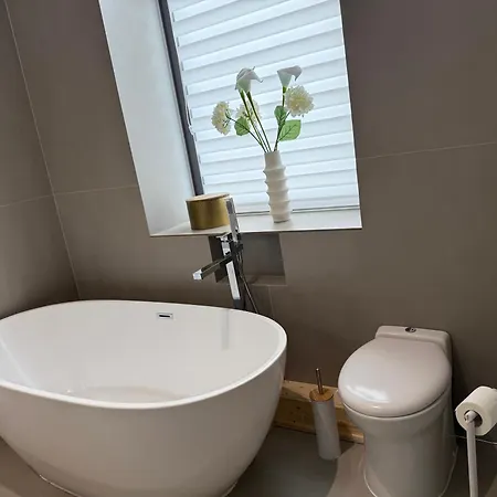 Brussels Airport White Castle Bed & Breakfast Charleroi