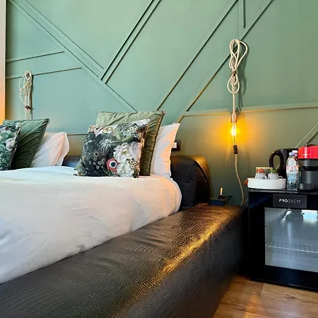 Brussels Airport White Castle Bed & Breakfast