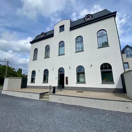 Brussels Airport White Castle Bed & Breakfast Charleroi