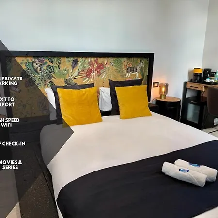 Brussels Airport White Castle Bed & Breakfast 4*