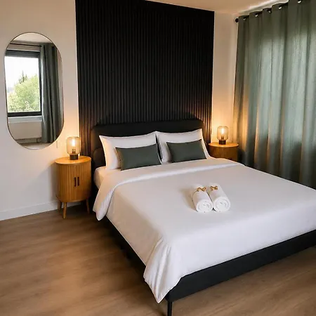 Brussels Airport White Castle Bed & Breakfast 4*