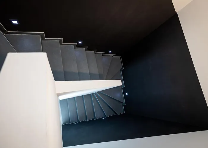 Brussels Airport White Castle Charleroi