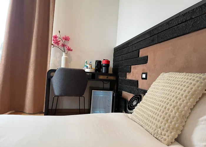 Brussels Airport White Castle Bed & Breakfast