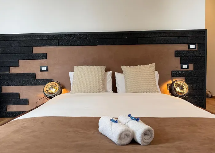 Brussels Airport White Castle Charleroi